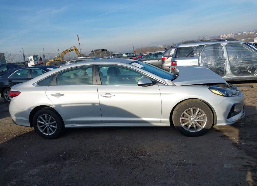 Photo 14 of 2019 Hyundai Sonata SE (VIN 5NPE24AF1KH796662)