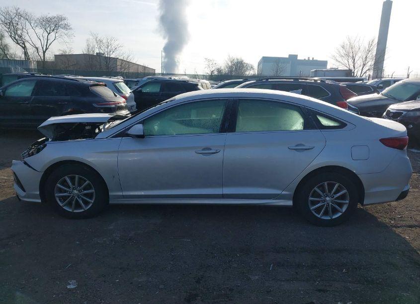 Photo 15 of 2019 Hyundai Sonata SE (VIN 5NPE24AF1KH796662)