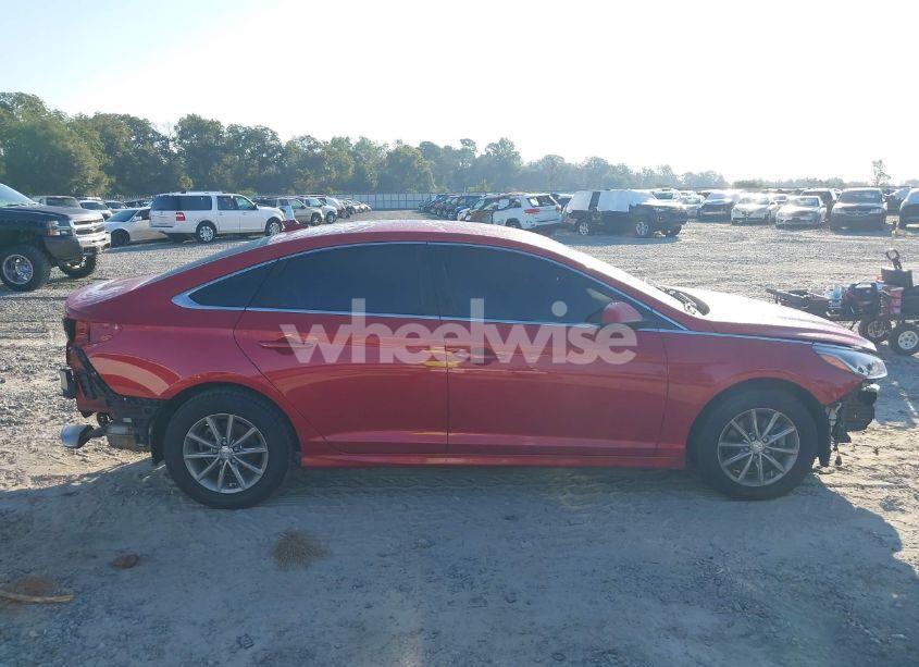 Photo 13 of 2019 Hyundai Sonata SE (VIN 5NPE24AF1KH801553)