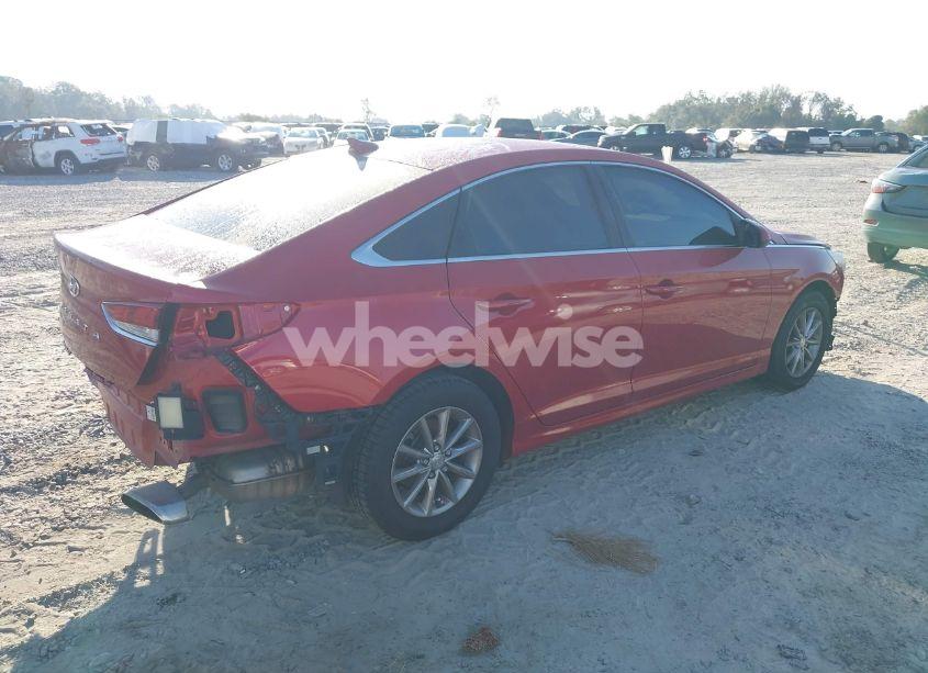 Photo 4 of 2019 Hyundai Sonata SE (VIN 5NPE24AF1KH801553)