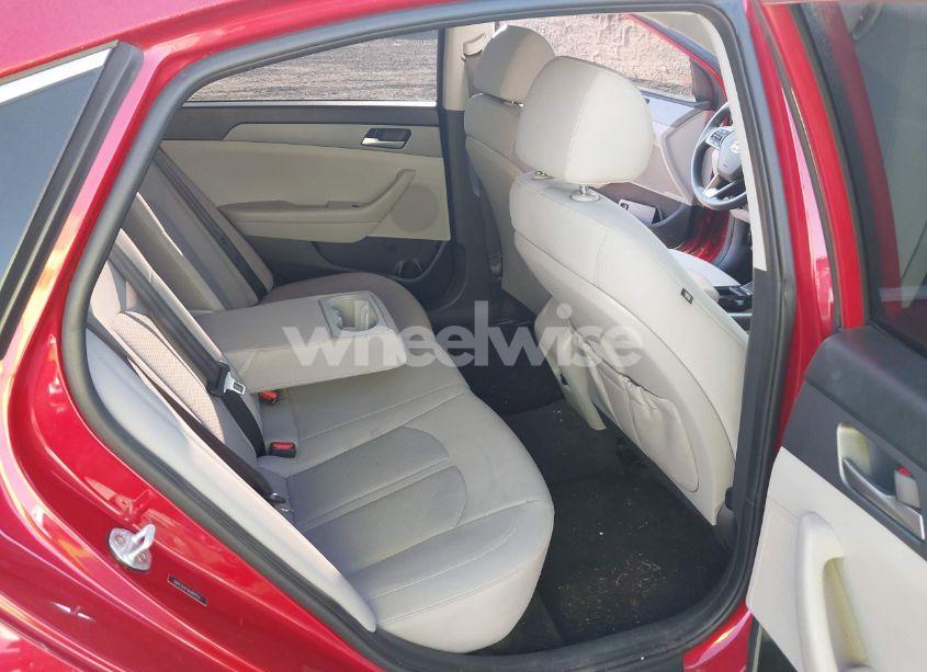 Photo 8 of 2019 Hyundai Sonata SE (VIN 5NPE24AF1KH801553)