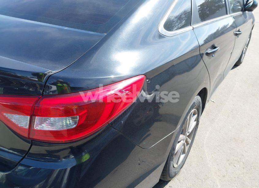 Photo 13 of 2015 Hyundai Sonata SE (VIN 5NPE24AF2FH006730)