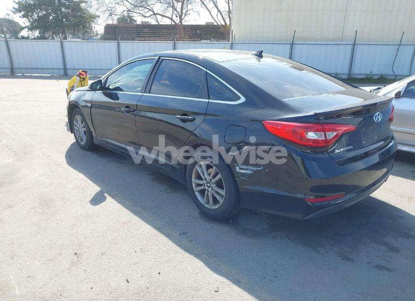 Photo 3 of 2015 Hyundai Sonata SE (VIN 5NPE24AF2FH006730)