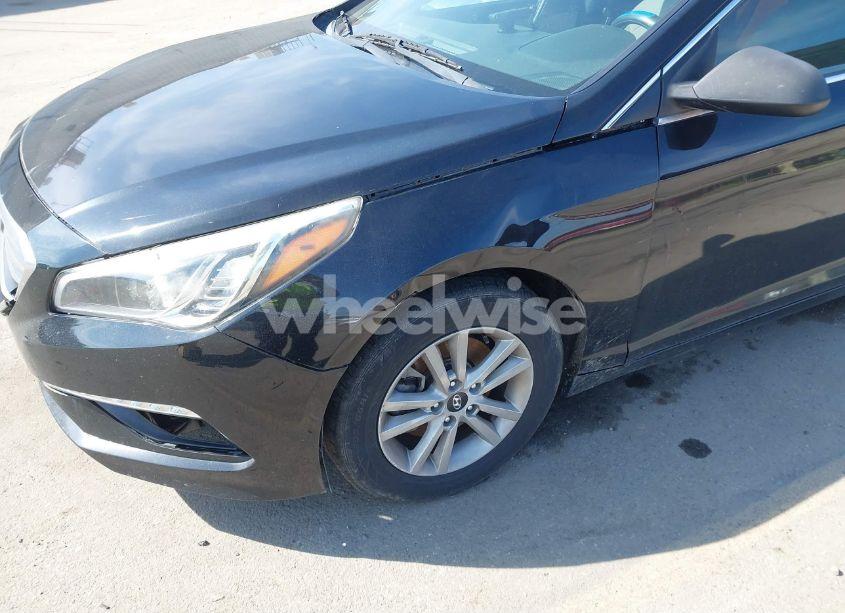 Photo 6 of 2015 Hyundai Sonata SE (VIN 5NPE24AF2FH006730)