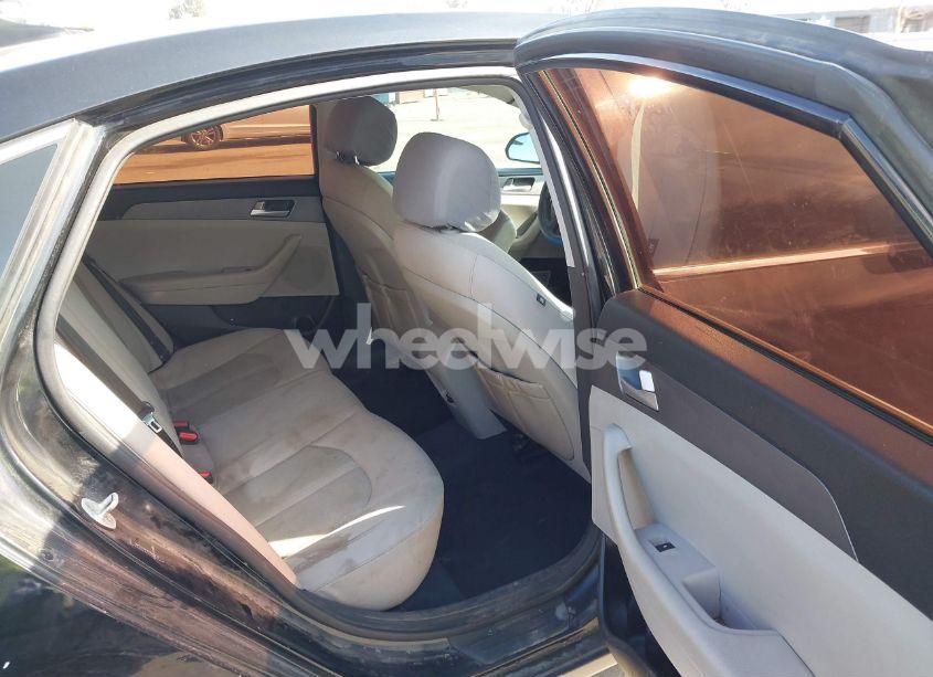 Photo 8 of 2015 Hyundai Sonata SE (VIN 5NPE24AF2FH006730)