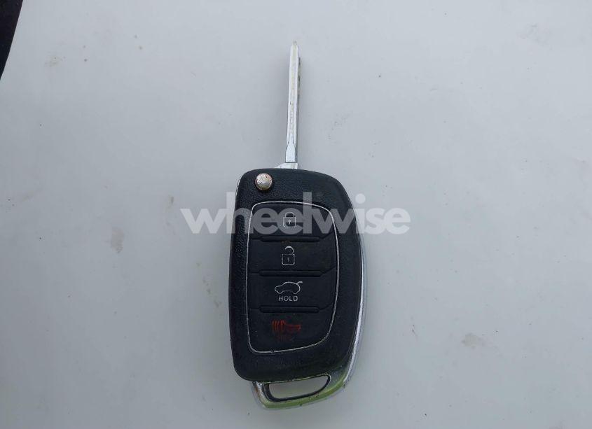 Photo 11 of 2015 Hyundai Sonata SE (VIN 5NPE24AF2FH025052)