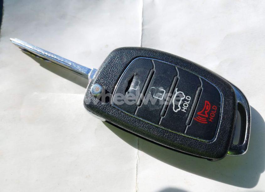 Photo 11 of 2015 Hyundai Sonata SE (VIN 5NPE24AF2FH025083)