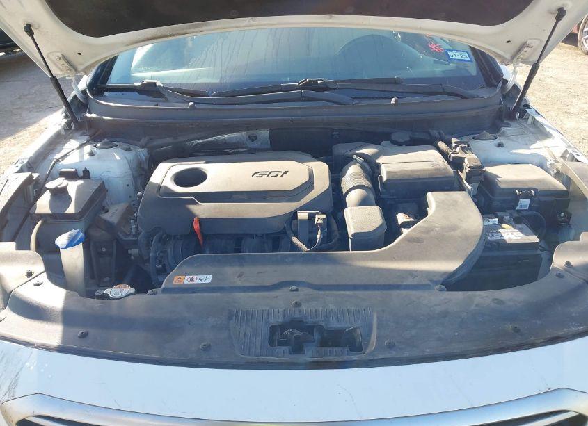 Photo 10 of 2015 Hyundai Sonata SE (VIN 5NPE24AF2FH037962)