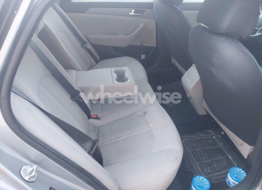 Photo 8 of 2015 Hyundai Sonata SE (VIN 5NPE24AF2FH058245)