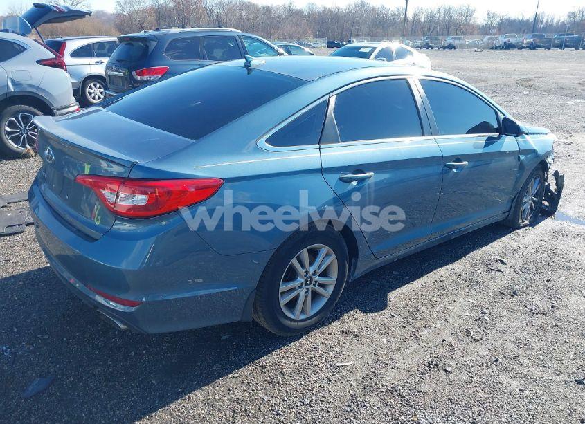 Photo 4 of 2015 Hyundai Sonata SE (VIN 5NPE24AF2FH093626)