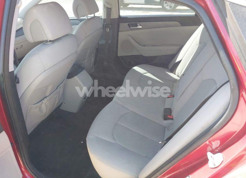 Photo 8 of 2015 Hyundai Sonata SE (VIN 5NPE24AF2FH100588)