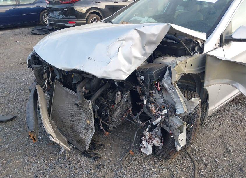 Photo 6 of 2015 Hyundai Sonata SE (VIN 5NPE24AF2FH145823)