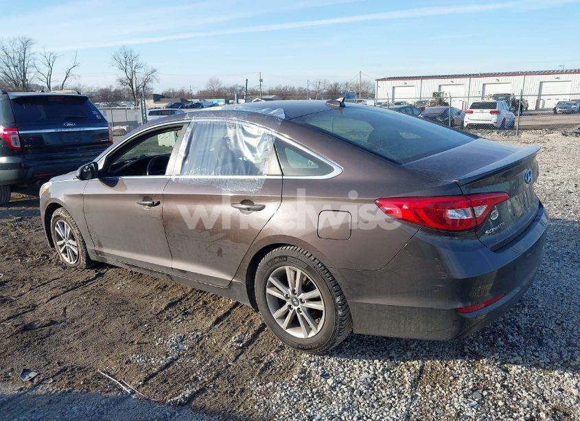 Photo 3 of 2015 Hyundai Sonata SE (VIN 5NPE24AF2FH155932)