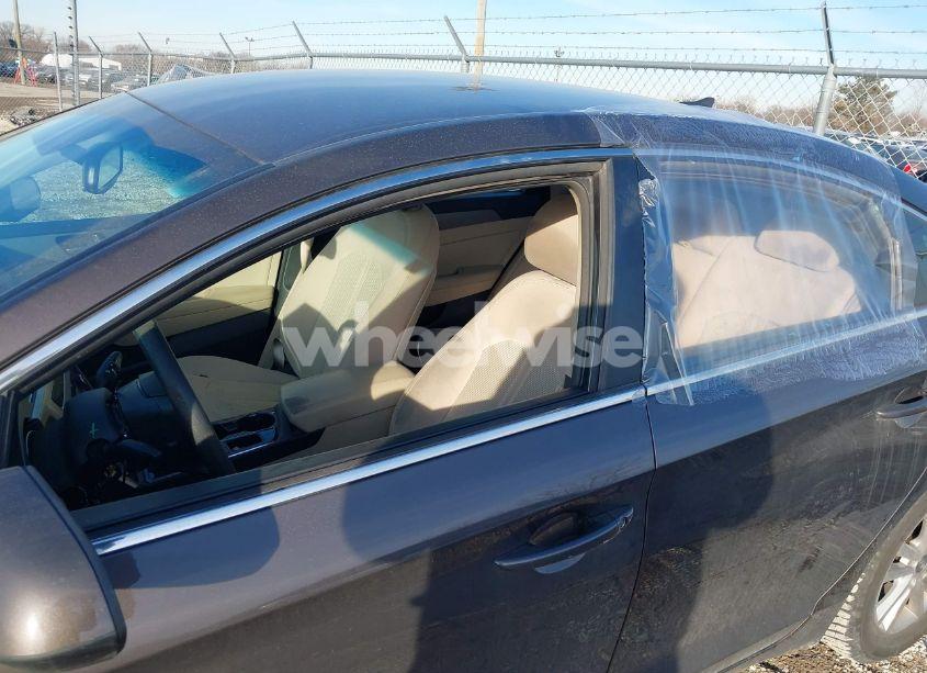 Photo 6 of 2015 Hyundai Sonata SE (VIN 5NPE24AF2FH155932)