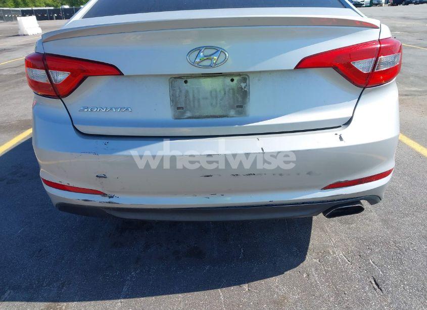 Photo 12 of 2015 Hyundai Sonata SE (VIN 5NPE24AF2FH165571)