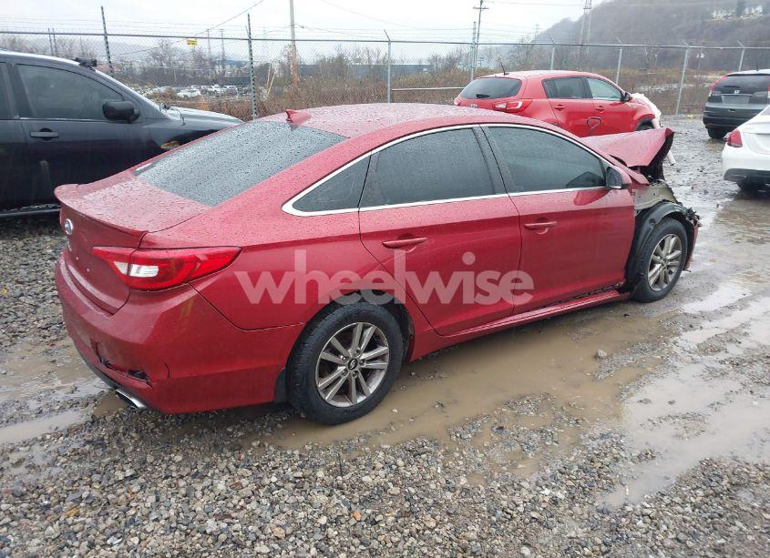 Photo 4 of 2015 Hyundai Sonata SE (VIN 5NPE24AF2FH170978)