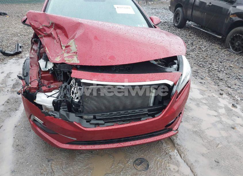 Photo 6 of 2015 Hyundai Sonata SE (VIN 5NPE24AF2FH170978)