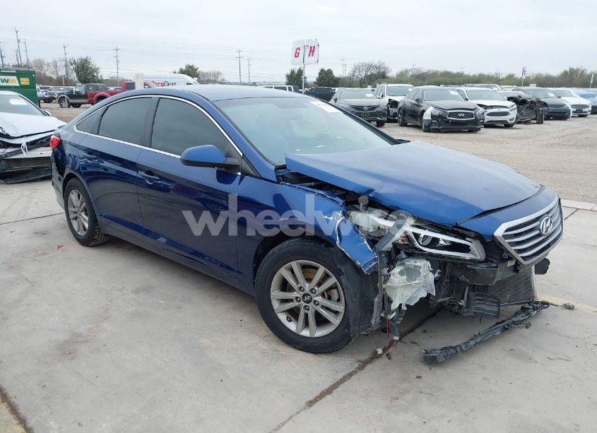 2015 Hyundai Sonata SE (VIN 5NPE24AF2FH185772) main photo