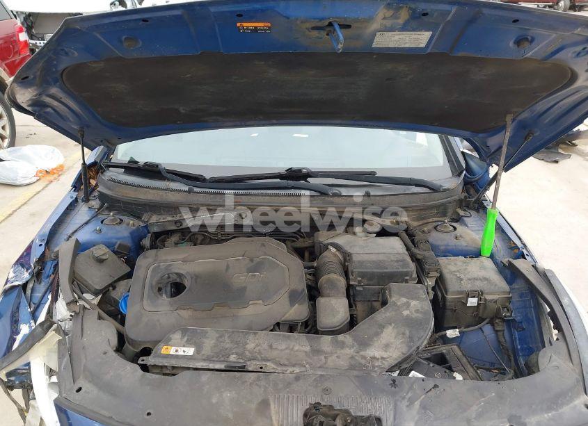 Photo 10 of 2015 Hyundai Sonata SE (VIN 5NPE24AF2FH185772)