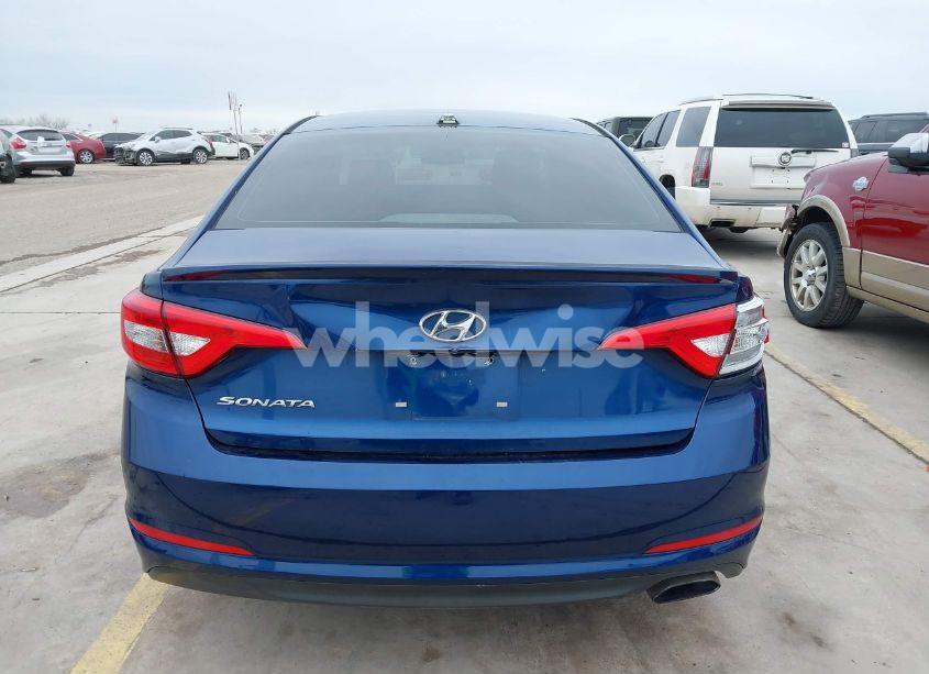 Photo 17 of 2015 Hyundai Sonata SE (VIN 5NPE24AF2FH185772)