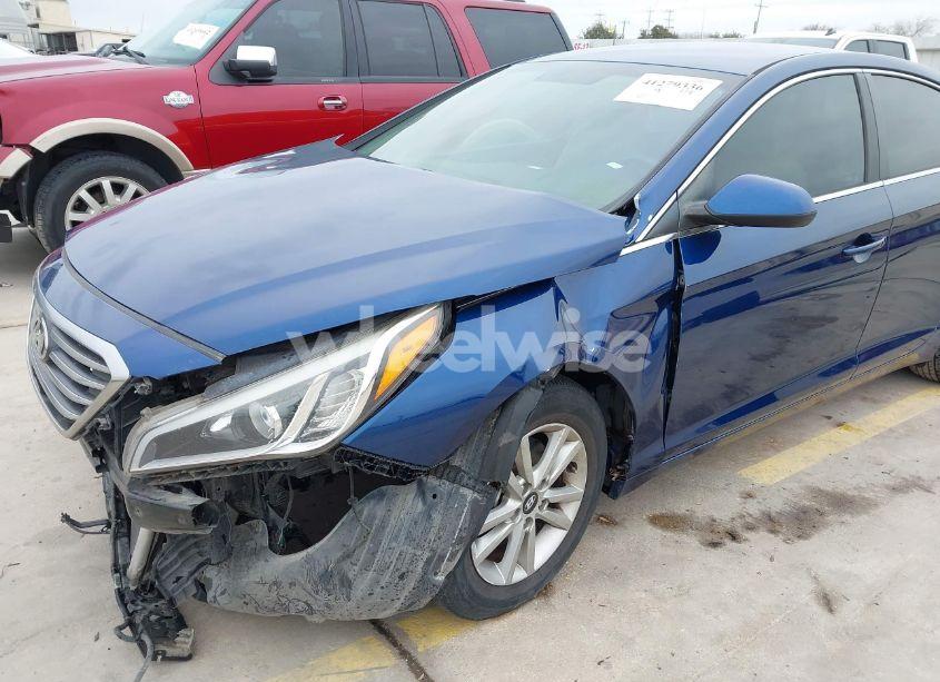 Photo 18 of 2015 Hyundai Sonata SE (VIN 5NPE24AF2FH185772)