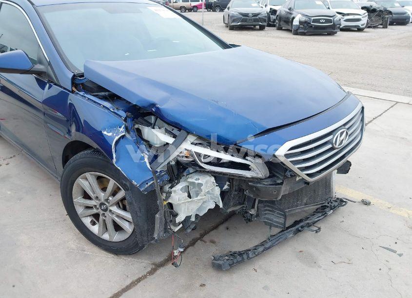 Photo 6 of 2015 Hyundai Sonata SE (VIN 5NPE24AF2FH185772)
