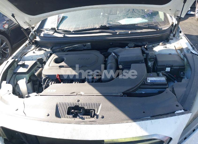 Photo 10 of 2015 Hyundai Sonata SE (VIN 5NPE24AF2FH187781)