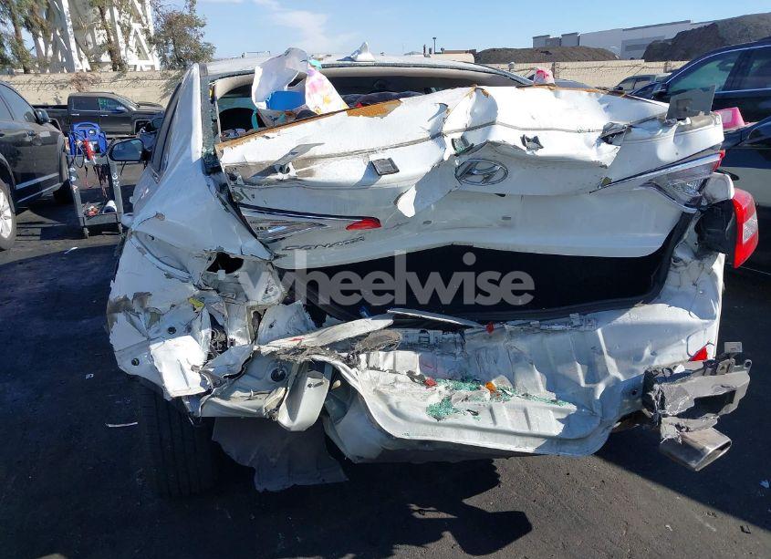 Photo 6 of 2015 Hyundai Sonata SE (VIN 5NPE24AF2FH187781)