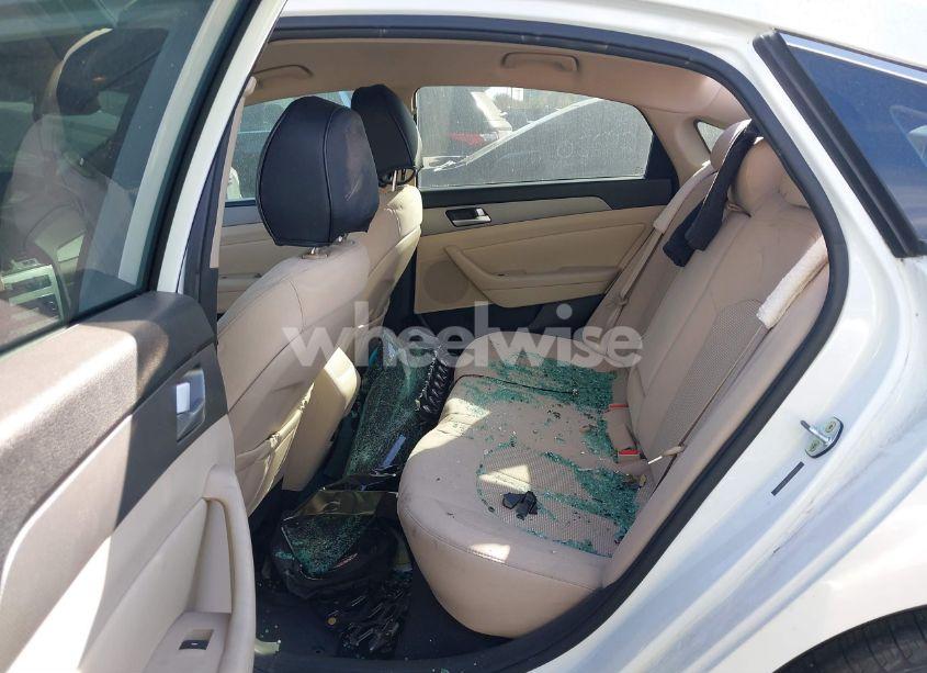 Photo 8 of 2015 Hyundai Sonata SE (VIN 5NPE24AF2FH187781)