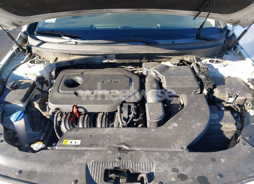 Photo 10 of 2015 Hyundai Sonata SE (VIN 5NPE24AF2FH212310)
