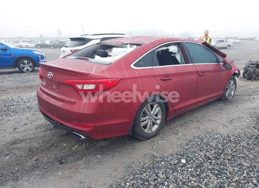 Photo 4 of 2015 Hyundai Sonata SE (VIN 5NPE24AF2FH223310)