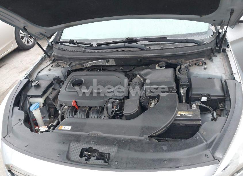 Photo 10 of 2015 Hyundai Sonata SE (VIN 5NPE24AF2FH240253)