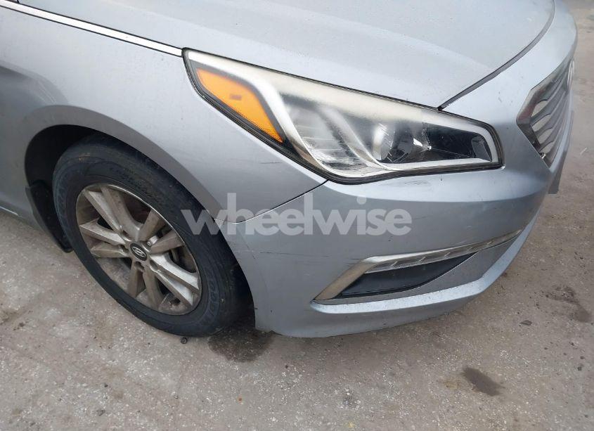 Photo 18 of 2015 Hyundai Sonata SE (VIN 5NPE24AF2FH240253)