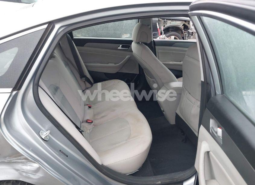 Photo 8 of 2015 Hyundai Sonata SE (VIN 5NPE24AF2FH240253)