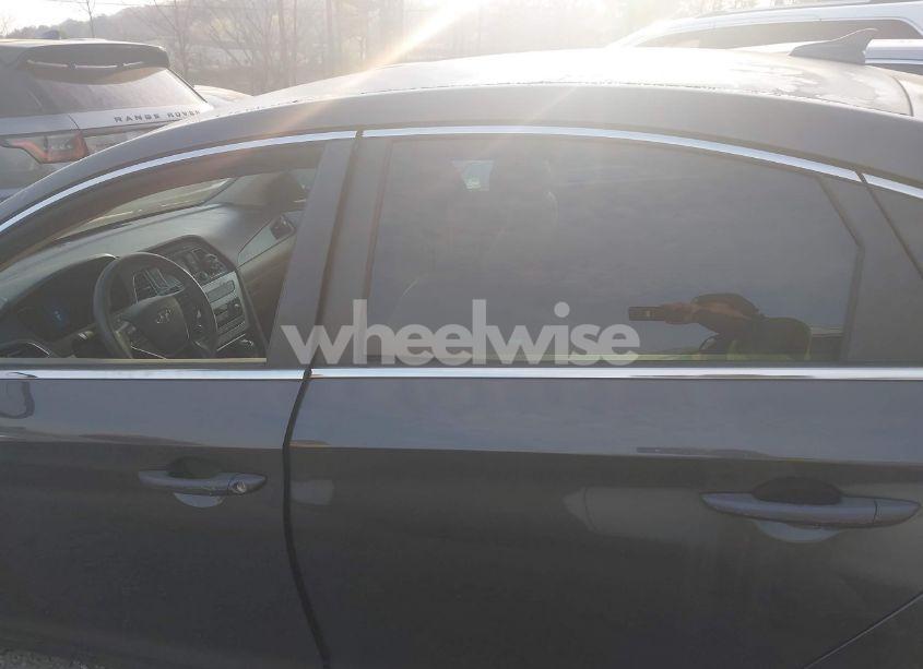 Photo 14 of 2015 Hyundai Sonata SE (VIN 5NPE24AF2FH258669)