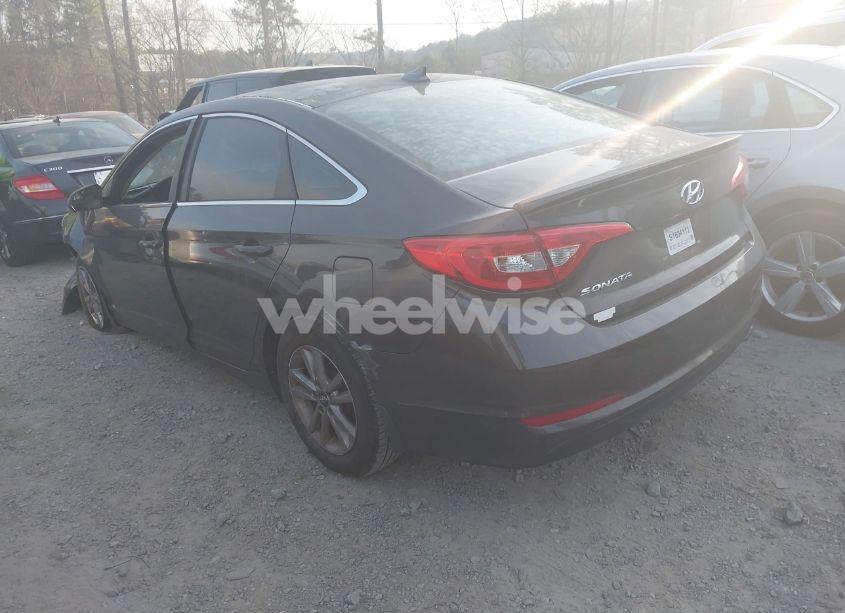Photo 3 of 2015 Hyundai Sonata SE (VIN 5NPE24AF2FH258669)