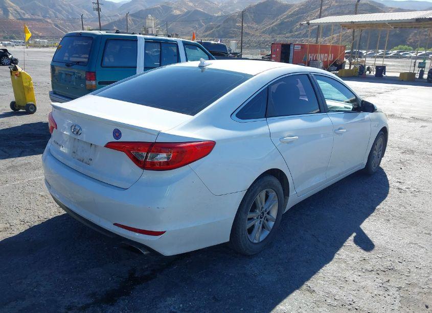 Photo 4 of 2016 Hyundai Sonata SE (VIN 5NPE24AF2GH269544)