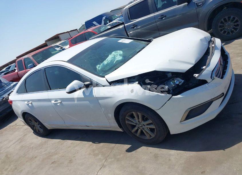 Photo 13 of 2016 Hyundai Sonata SE (VIN 5NPE24AF2GH270130)