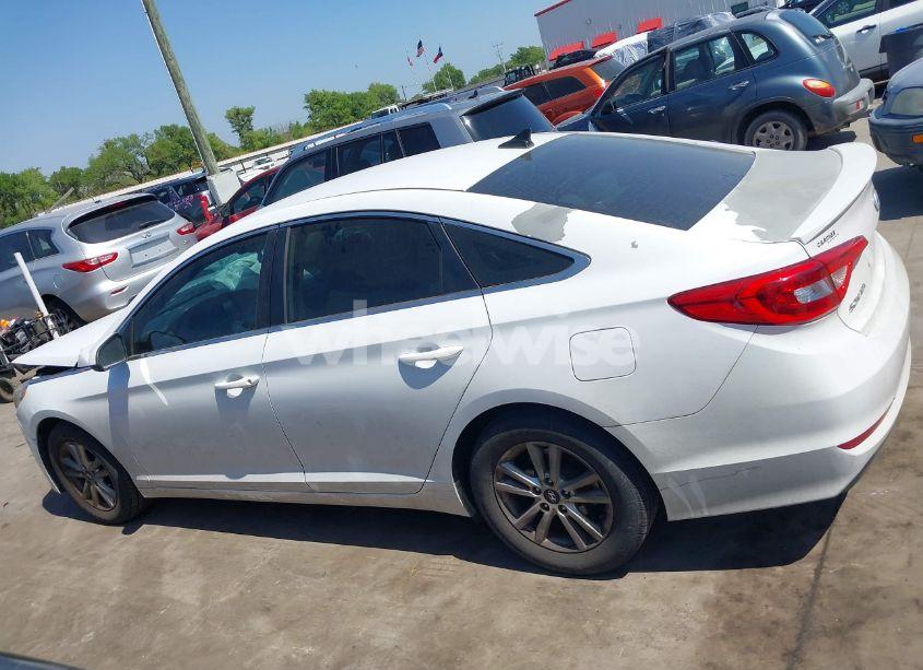 Photo 14 of 2016 Hyundai Sonata SE (VIN 5NPE24AF2GH270130)
