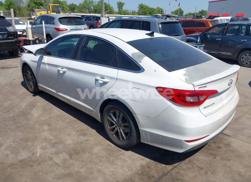 Photo 3 of 2016 Hyundai Sonata SE (VIN 5NPE24AF2GH270130)