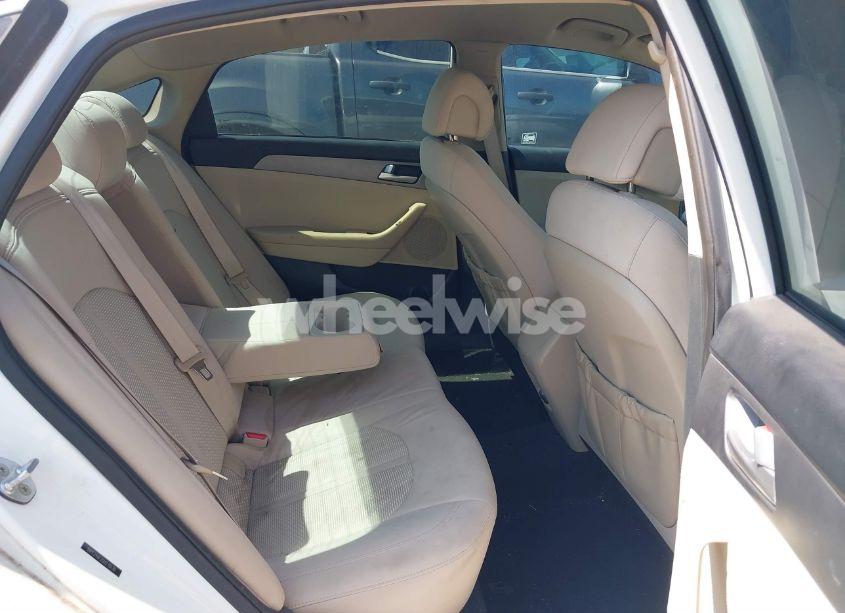 Photo 8 of 2016 Hyundai Sonata SE (VIN 5NPE24AF2GH270130)