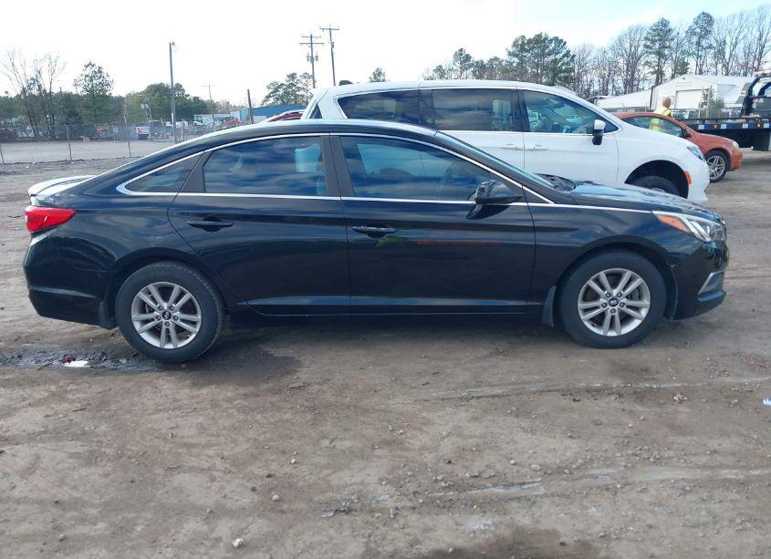 Photo 13 of 2016 Hyundai Sonata SE (VIN 5NPE24AF2GH281371)