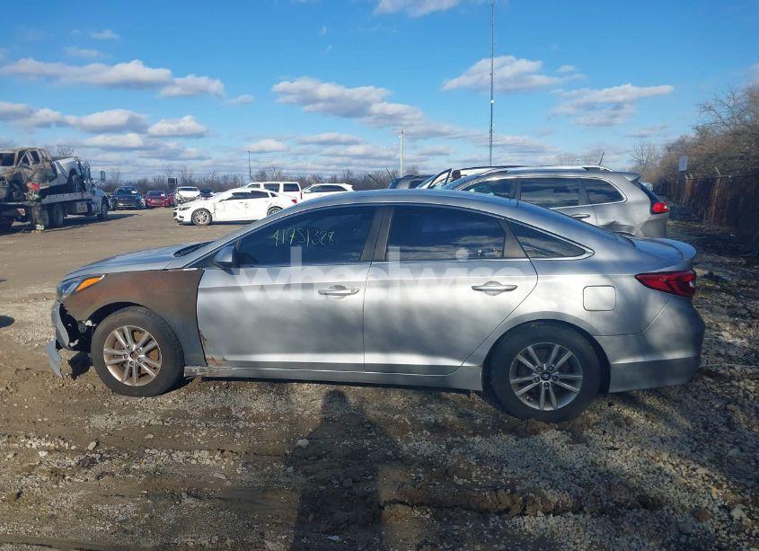 Photo 15 of 2016 Hyundai Sonata SE (VIN 5NPE24AF2GH286893)