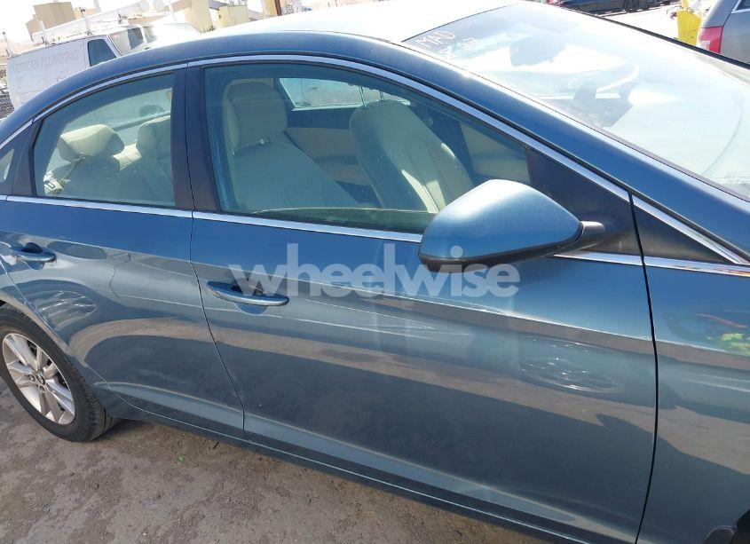 Photo 13 of 2016 Hyundai Sonata SE (VIN 5NPE24AF2GH290815)