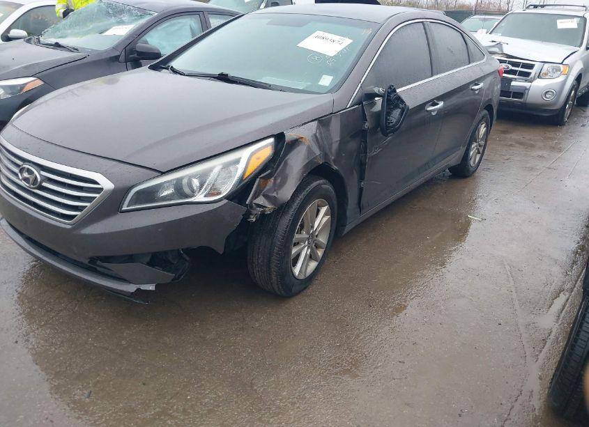 Photo 6 of 2016 Hyundai Sonata SE (VIN 5NPE24AF2GH297781)