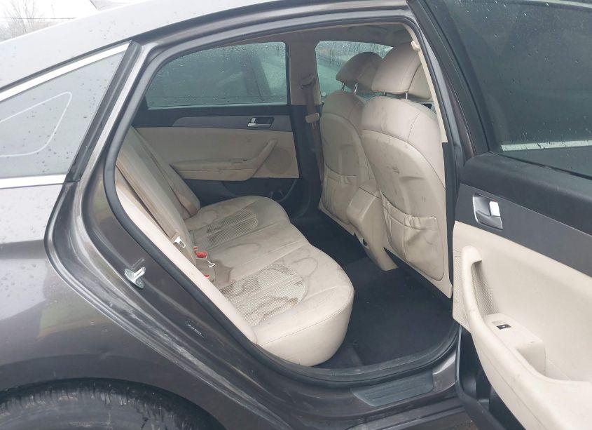 Photo 8 of 2016 Hyundai Sonata SE (VIN 5NPE24AF2GH297781)