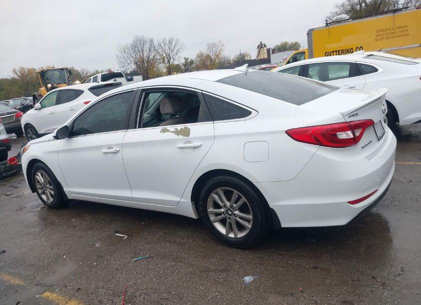 Photo 15 of 2016 Hyundai Sonata SE (VIN 5NPE24AF2GH300341)