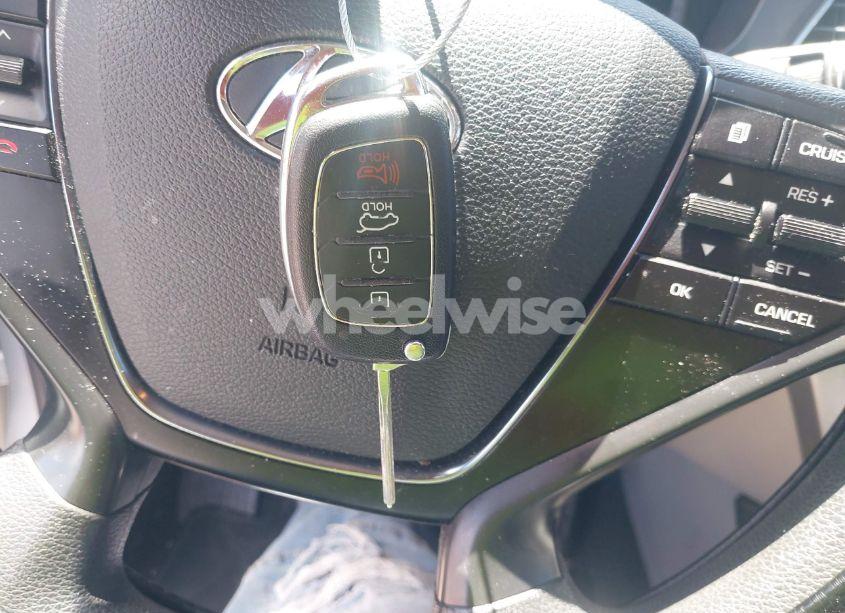 Photo 11 of 2016 Hyundai Sonata SE (VIN 5NPE24AF2GH303885)