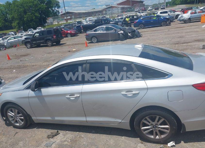 Photo 14 of 2016 Hyundai Sonata SE (VIN 5NPE24AF2GH303885)
