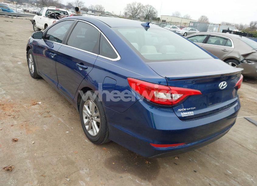 Photo 3 of 2016 Hyundai Sonata SE (VIN 5NPE24AF2GH305510)